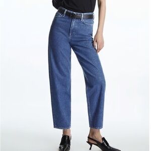 NWOT COS Tapered Leg High Rise Ankle Length Jeans